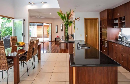 Port Douglas House | Family-Friendly Retreat with Pool, Steps to Beach & Dining