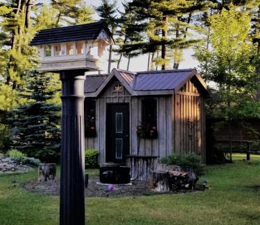 Gravenhurst Bed & Breakfast | Discover Four Ninety Muskoka B & B with Ocean Views