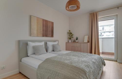Przymorze Apartment | Four Oceans Apartment with parking by Lion Apartments