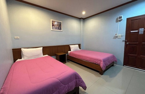 Makham Tia Hotel | Family-Friendly Stays at Four P Residence with Kitchen Access