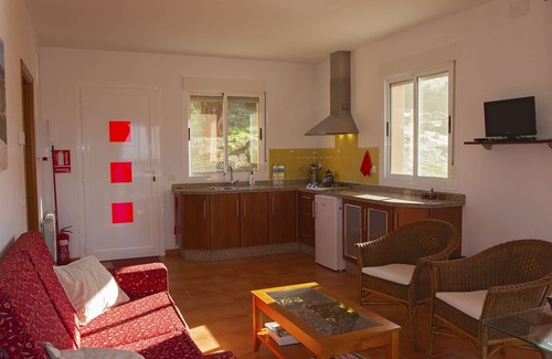 Arroyomolinos de Montanchez House | Inviting Bungalow in Spanish Countryside for Nature Lovers