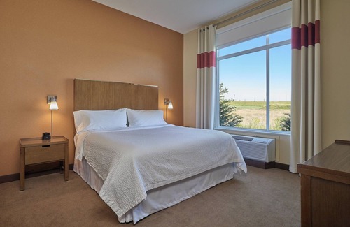 Sherwood Park Hotel | Highly Rated Four Points by Sheraton in Sherwood Park