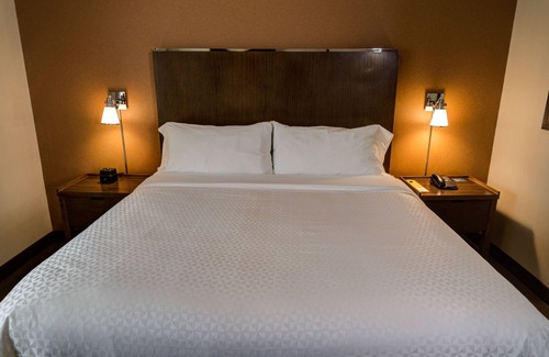 Sherwood Park Hotel | Highly Rated Four Points by Sheraton in Sherwood Park