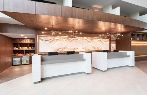 Arcadia Hotel | Pet-Friendly Retreat at Four Points by Sheraton Spartanburg