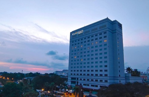 Lubuk Baja Hotel | Experience Four Points by Sheraton Batam with Ocean Views