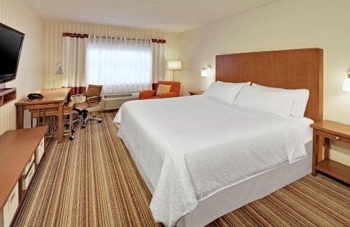 Cambridge Hotel | Discover Four Points by Sheraton Cambridge's Family-Friendly Amenities