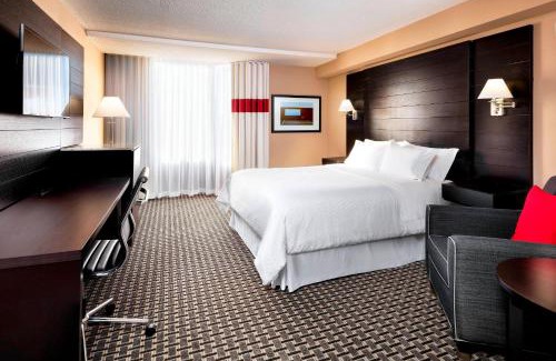 Mississauga Hotel | Pet-Friendly Four Points by Sheraton in Mississauga