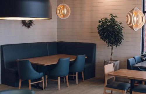 Okanagan-Similkameen Hotel | Discover Four Points by Sheraton Penticton's Prime Amenities