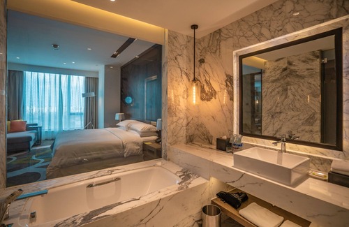 Chaoyang Hotel | Comfortable Four Points by Sheraton in Changchun Hi-Tech Zone