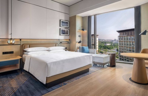 Baiyun Hotel | Discover Four Points By Sheraton Guangzhou, Baiyun - 4-Star Comfort