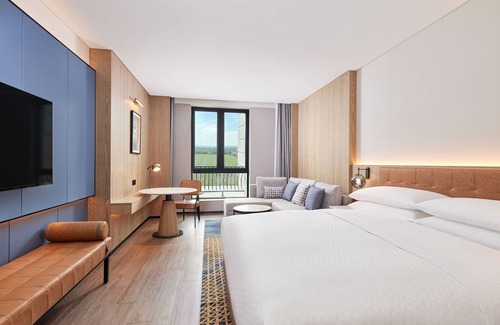 Jinshan Hotel | Four Points By Sheraton Shanghai Fengjing