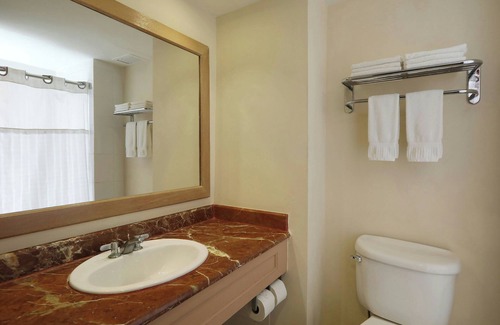 La Caleta Hotel | Relax at Quality Hotel Real Aeropuerto Santo Domingo