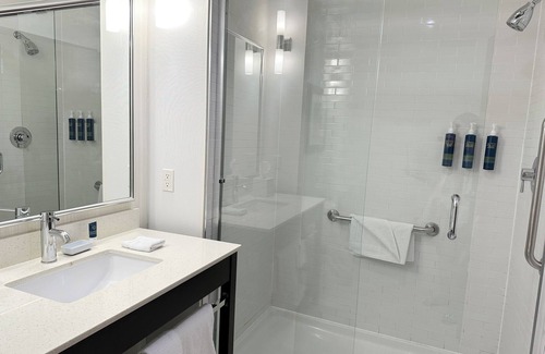 Southeast Edmonton Hotel | Experience Four Points By Sheraton Edmonton Gateway Today