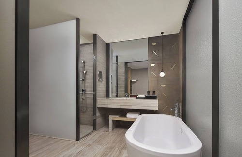 Huaxi Hotel | Exceptional Four Points by Sheraton Guiyang, Huaxi Stay