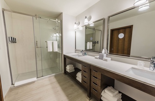 Barker Hotel | Inviting Four Points by Sheraton Houston Energy Corridor