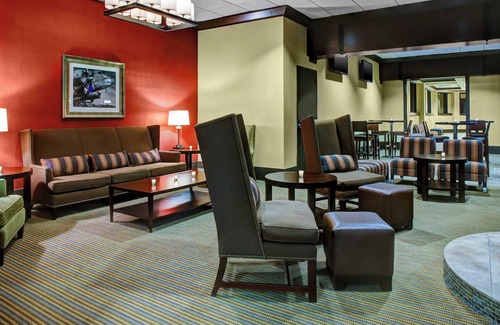 Belle Mina Hotel | Comfortable Stay at Four Points by Sheraton Airport Hotel