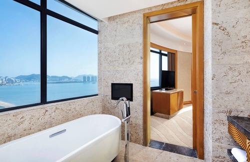 Tianya District Hotel | Discover Four Points by Sheraton Hainan, Sanya - Top Amenities