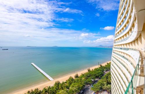 Tianya District Hotel | Relax at Four Points by Sheraton Hainan, Sanya - Beachfront Bliss