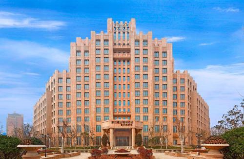 Yancheng District Hotel | Indulge in Comfort at Four Points by Sheraton Luohe
