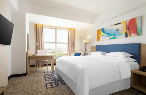 Makassar Hotel | Discover Four Points by Sheraton Makassar with Ocean Views