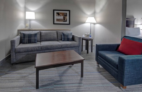 Southwind Hotel | Comfortable Stay at Four Points by Sheraton Memphis Southwind