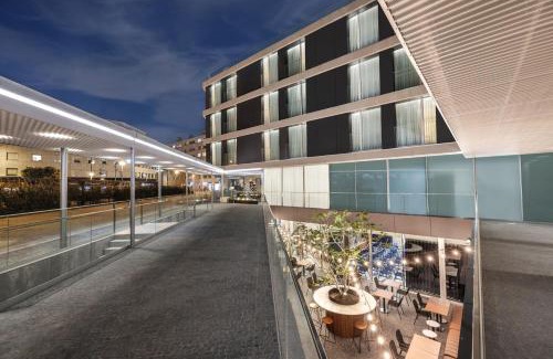 Leixões Hotel | Discover Four Points by Sheraton Matosinhos - Rated 9.2/10
