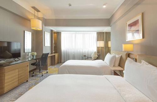 Lujiazui Hotel | Discover Four Points by Sheraton Shanghai, Pudong Hotel
