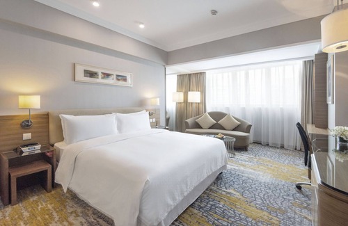 Lujiazui Hotel | Discover Four Points by Sheraton Shanghai, Pudong Hotel
