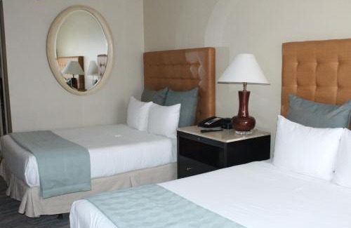 Santa Ana Hotel | Quality Hotel Real San Jose: Family-Friendly with Pool Access