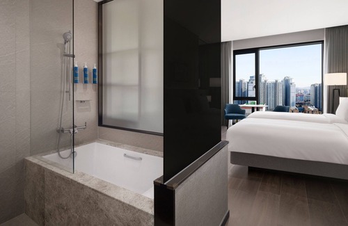 Paldal-gu Hotel | Delightful Four Points By Sheraton Suwon: Top-Rated & Family Friendly