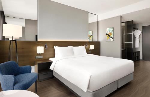 Ingye-dong Hotel | Relax at Four Points by Sheraton Suwon with Pool & Ocean Views