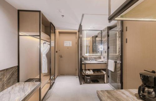Wuzhong Hotel | Relax at Four Points by Sheraton Suzhou with Pool & Dining