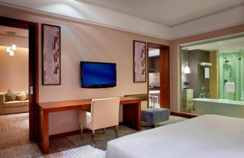 Taicang Hotel | Elegant Four Points by Sheraton Taicang with Ocean Views
