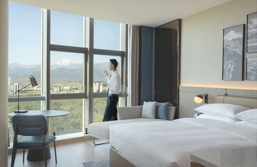 Midong District Hotel | Discover Four Points By Sheraton Urumqi: Rated 9/10 Stay