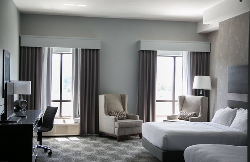 Homewood Hotel | Relaxing Getaway at Four Points by Sheraton Birmingham Homewood