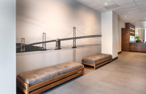 Emeryville Hotel | Relax at Four Points by Sheraton - San Francisco Bay Bridge