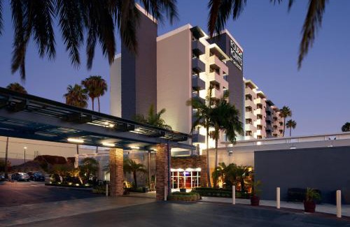 Fox Hills Hotel | Pet-Friendly Four Points by Sheraton Los Angeles Westside