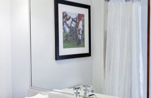 Northeast Philadelphia Hotel | Comfortable Four Points by Sheraton Philadelphia Northeast