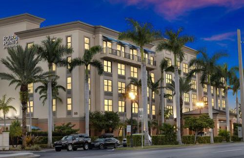 Punta Gorda Hotel | Relax at Four Points by Sheraton Punta Gorda Harborside