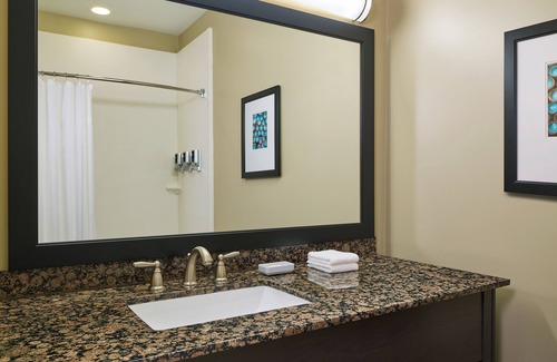 Williston Hotel | Discover Four Points by Sheraton Williston - Family-Friendly Stay