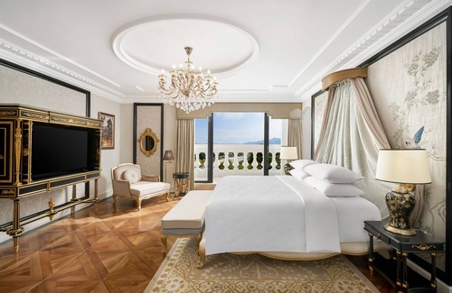 Lang Son Hotel | Experience Four Points by Sheraton Lang Son: 5-Star Comfort