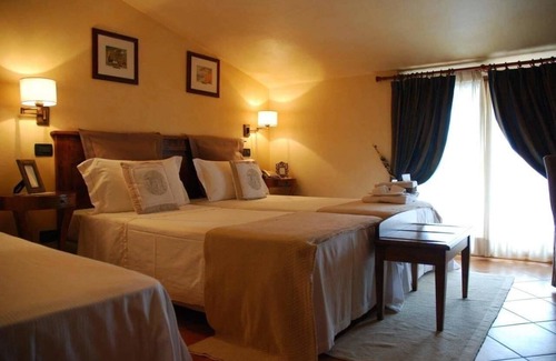 Marigliano Hotel | Experience Hotel Casal dell'Angelo: 4-Star Retreat with Pool