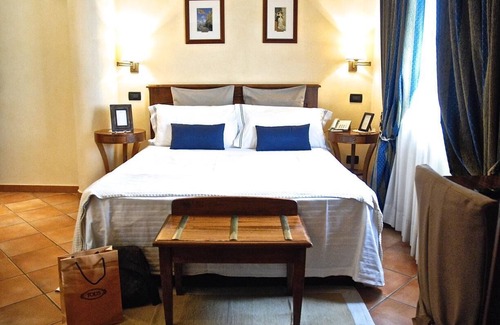 Marigliano Hotel | Experience Hotel Casal dell'Angelo: 4-Star Retreat with Pool