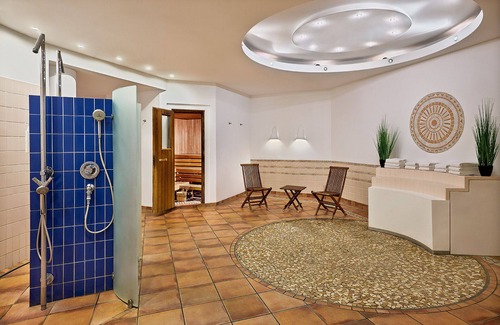 Tiefenbroich Hotel | Stylish Stay at Precise House Düsseldorf Airport - 4 Stars