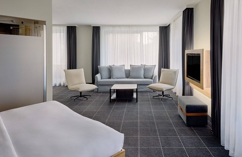 Tiefenbroich Hotel | Stylish Stay at Precise House Düsseldorf Airport - 4 Stars
