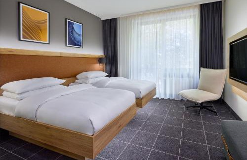 Tiefenbroich Hotel | Discover Precise House Düsseldorf Airport: Pet-Friendly Retreat