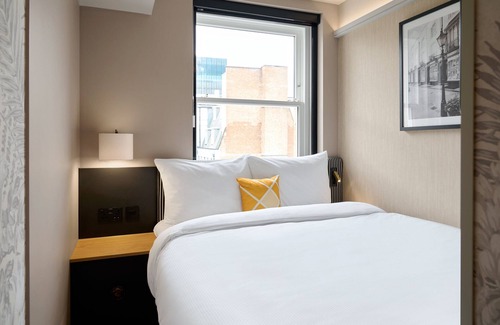 St. Pancras Hotel | Comfortable Stay at Four Points Express by Sheraton London Euston
