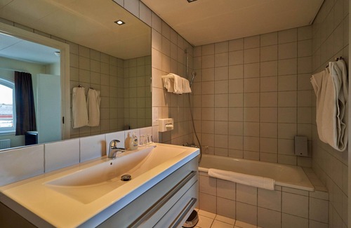 Koge Hotel | Discover Comfort at Zleep Hotel Køge with Family Amenities