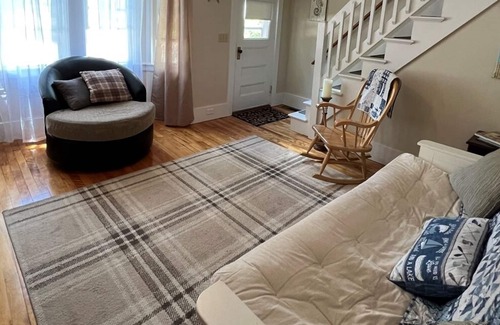 North Sebago House | Four-season cottage sleeps 10