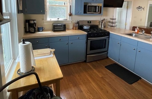 North Sebago House | Four-season cottage sleeps 10